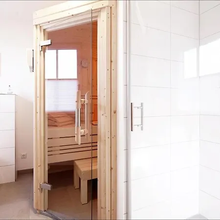 Ferienhaus Kranich Groß Schwansee